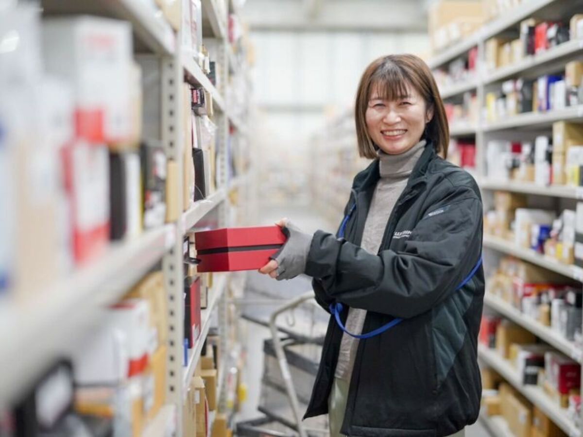 ウェビック（株式会社リバークレイン）｜倉庫内軽作業スタッフ