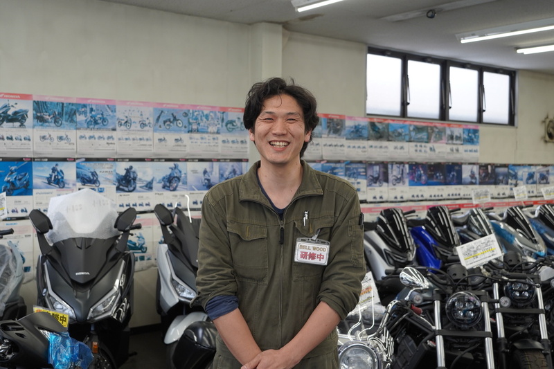 スタッフ前田さん1