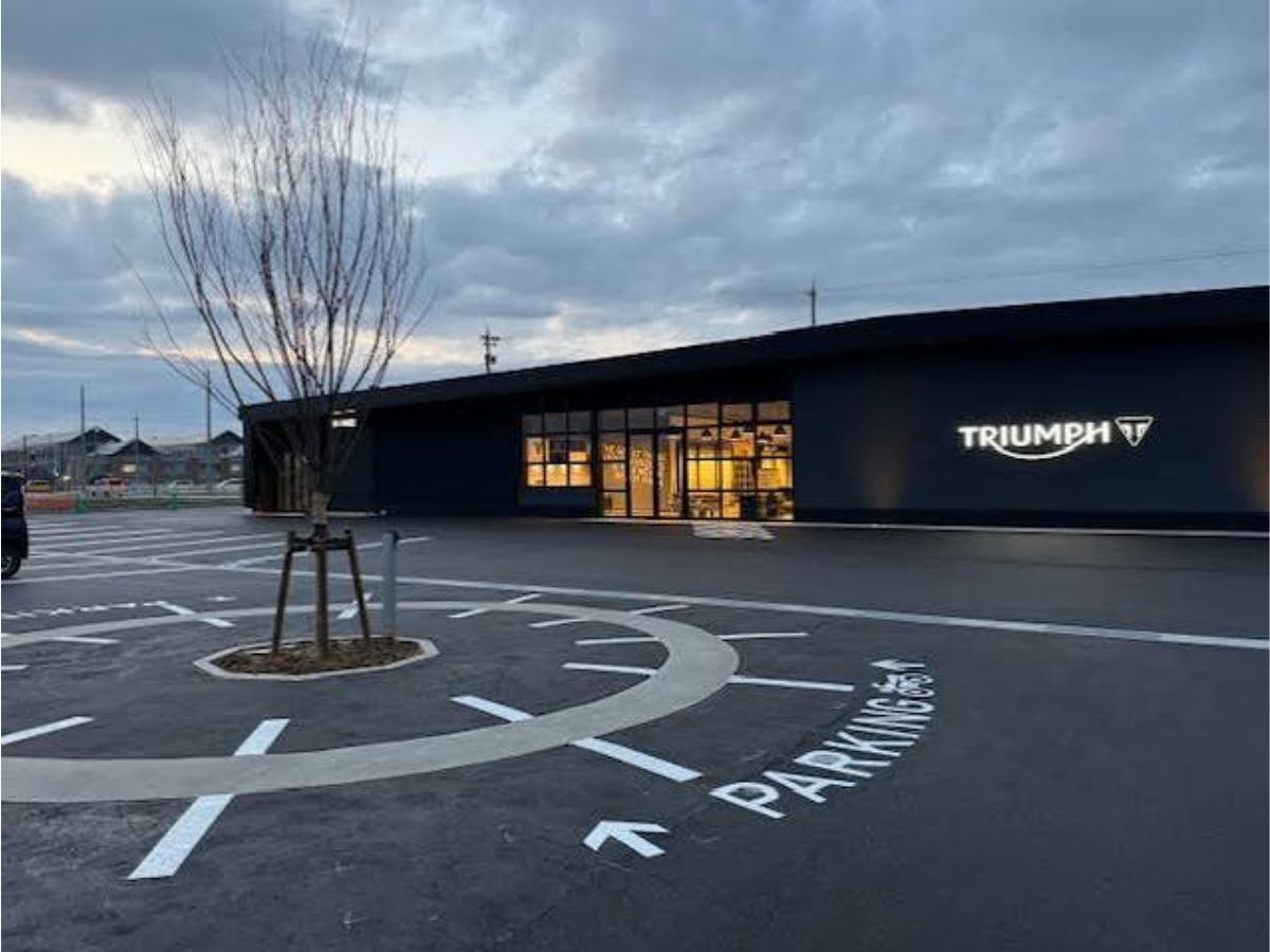 トライアンフ金沢（株式会社グローバルモータース）